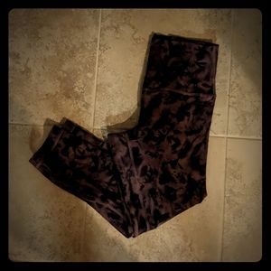 Lululemon 21" align crops